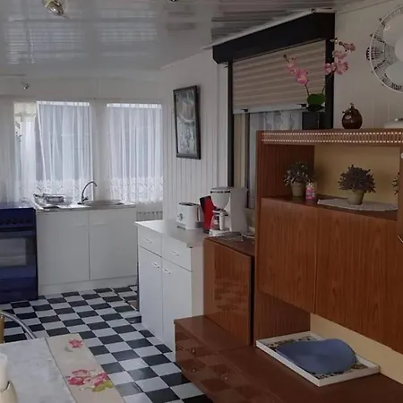 Ferienbungalow-direkt-am-see Penzlin